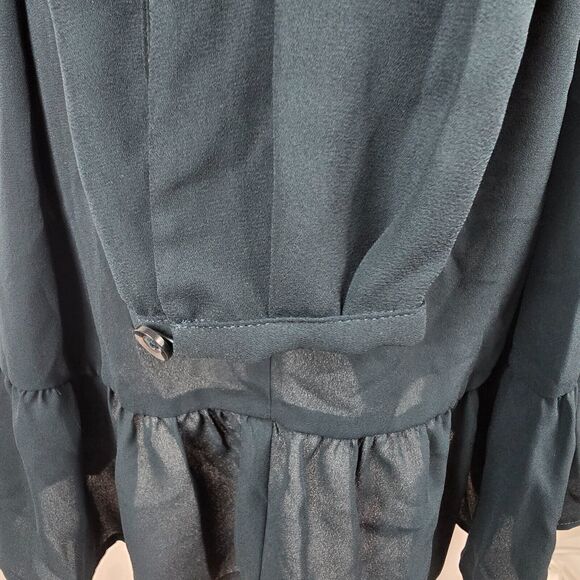 Aritzia Sunday Best RALEIGH Dress Women's Medium Long Sleeve Everest Green NWT - Picture 5 of 11